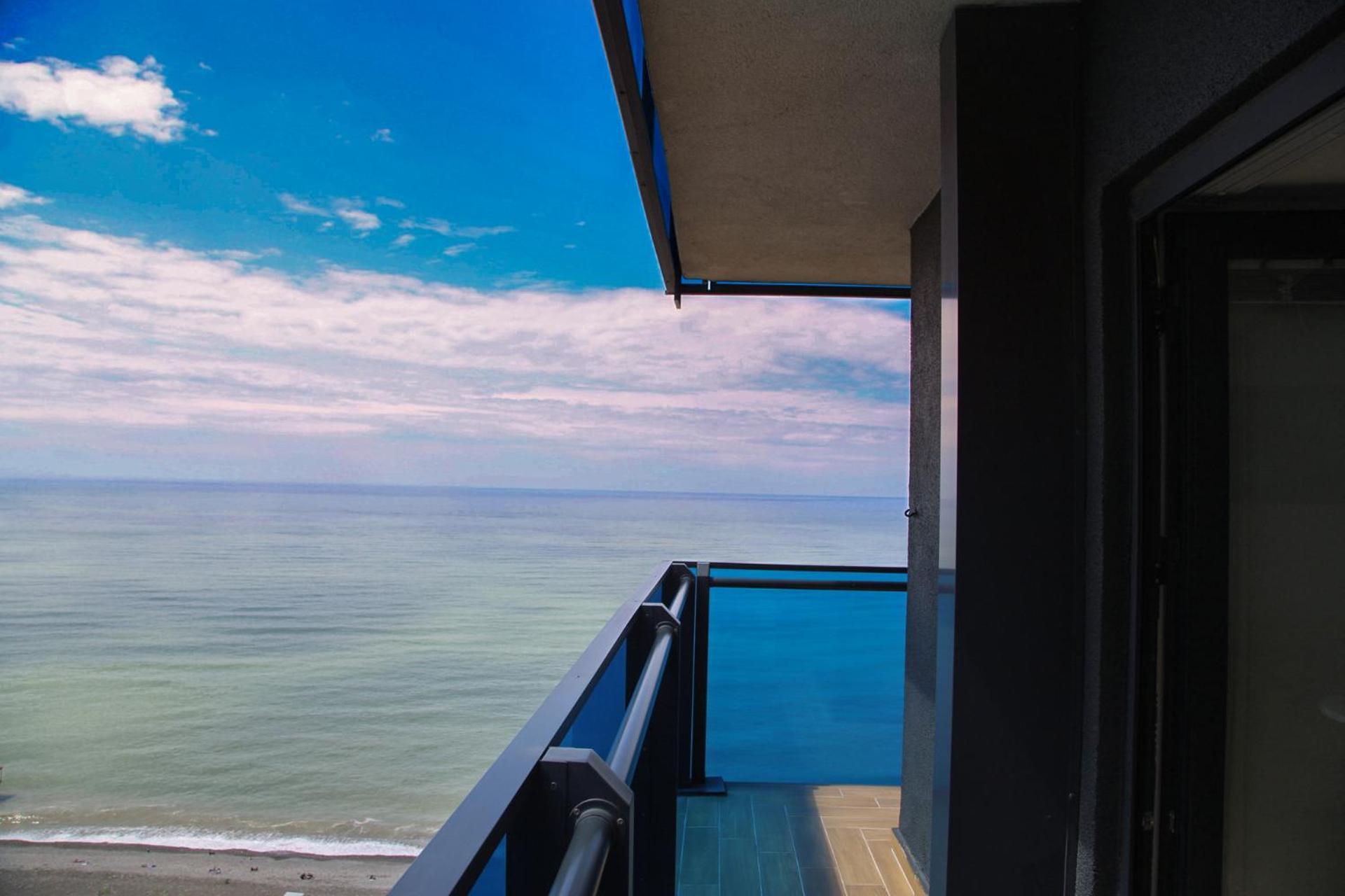 Elegance Sea View Aparthotel In Orbi City Batumi Ngoại thất bức ảnh